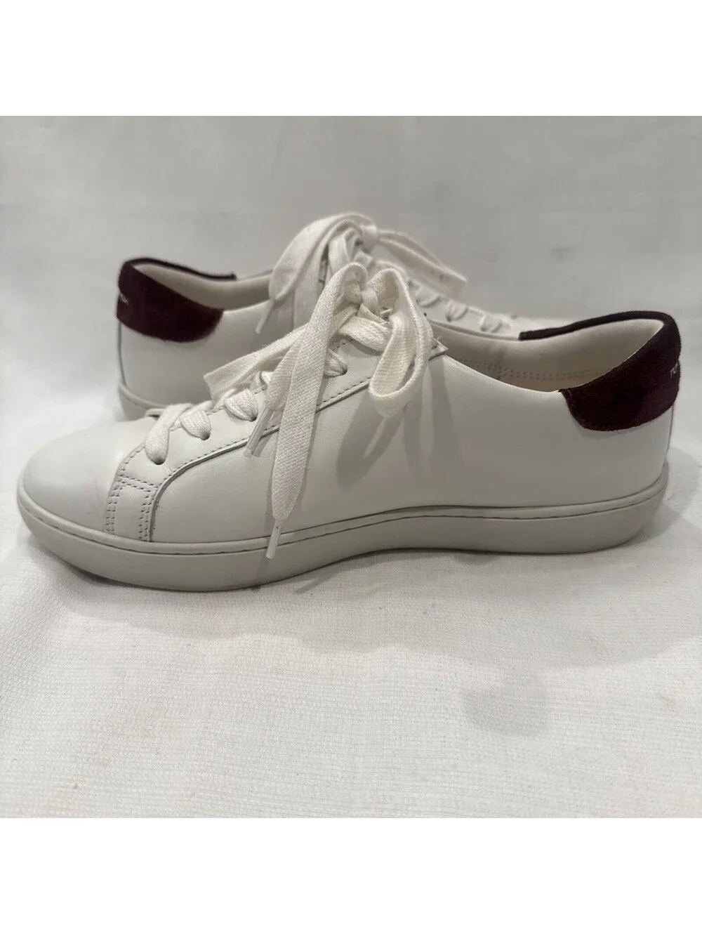Tory Burch T-Logo Leather Low Top Sneaker Women’s Size 7.5